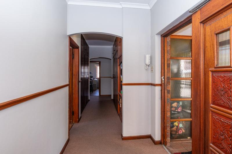 3 Bedroom Property for Sale in Diep River Western Cape